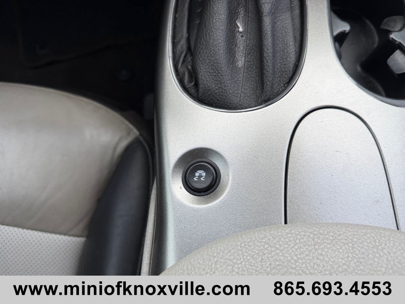 Used 2007 Chevrolet Corvette Convertible w/ Preferred Equipment Group RWD image 22