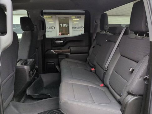 Used 2021 Chevrolet Silverado 1500 LT Trail Boss image 24