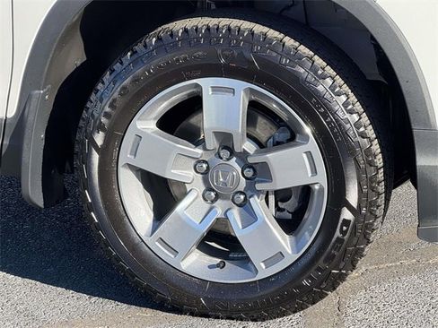 Certified 2024 Honda Ridgeline RTL image 5
