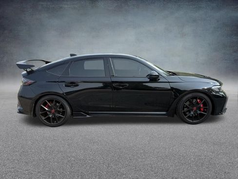 Used 2023 Honda Civic Type R image 4