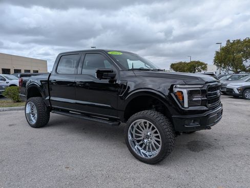 Used 2025 Ford F150 Lariat w/ Equipment Group 501A Mid image 2