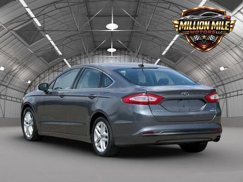 Used 2013 Ford Fusion SE FWD image 10