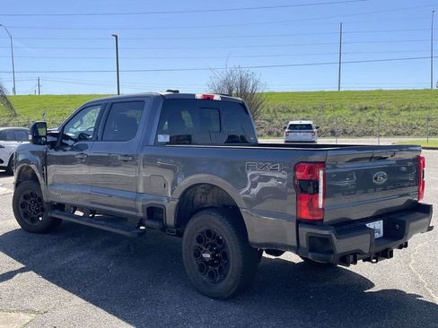 New 2026 Ford F250 Lariat w/ Black Appearance Package AWD/4WD image 5