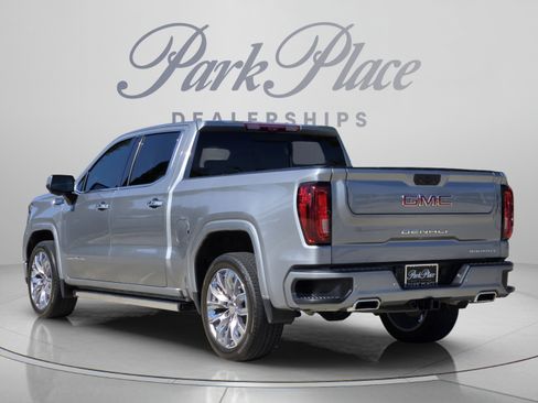 Used 2024 GMC Sierra 1500 Denali w/ Denali Reserve Package AWD/4WD image 3