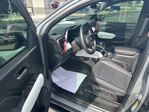 Used 2024 GMC Canyon AT4X image 15