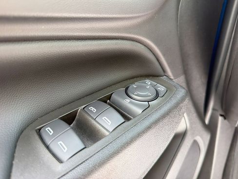 Used 2023 Chevrolet Equinox LT FWD image 22