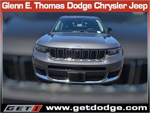 Certified 2023 Jeep Grand Cherokee L Limited w/ Luxury Tech Group II AWD/4WD image 2
