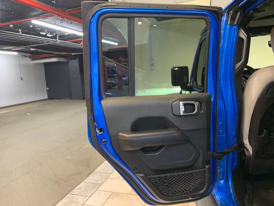 Used 2021 Jeep Gladiator Mojave AWD/4WD image 44