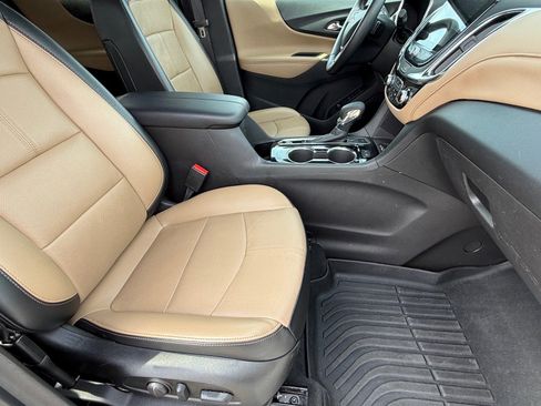 Used 2023 Chevrolet Equinox Premier AWD/4WD image 10