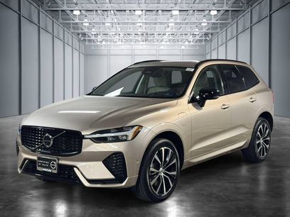 Used 2023 Volvo XC60 T8 Plus w/ Climate Package