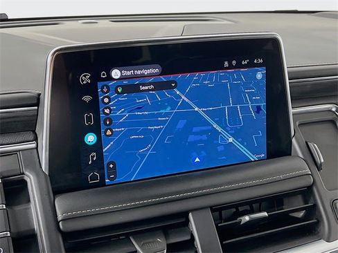 Used 2023 GMC Yukon SLT w/ SLT Premium Package image 18