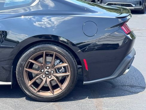 Used 2025 Ford Mustang GT Premium RWD image 37