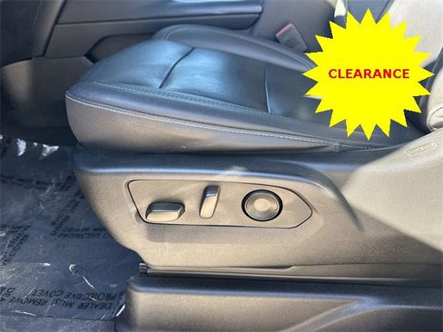 Used 2023 Chevrolet Suburban LT image 45