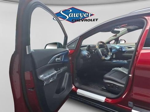 New 2025 Chevrolet Equinox EV LT w/ Convenience Package II AWD/4WD image 8