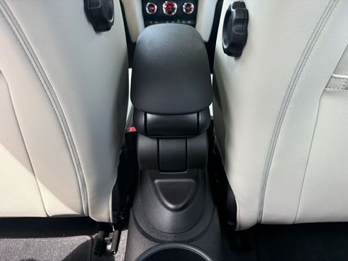 Used 2023 MINI Cooper S FWD image 28