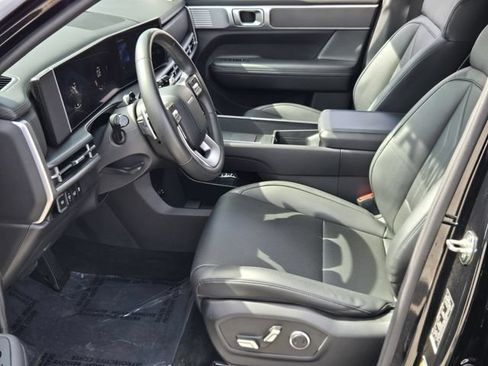 Used 2024 Hyundai Santa Fe SEL FWD image 10