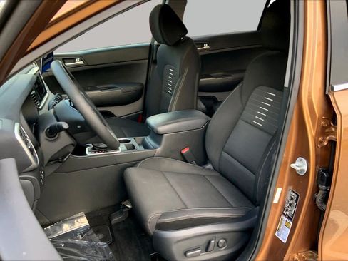 Used 2020 Kia Sportage LX w/ LX Popular Package FWD image 8
