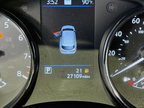 Used 2022 Nissan Rogue Sport SL AWD/4WD image 16
