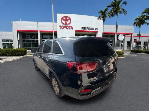 Used 2019 Kia Sorento FWD image 7