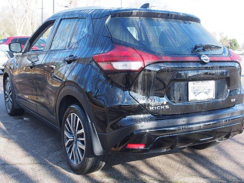 Used 2023 Nissan Kicks SV image 5