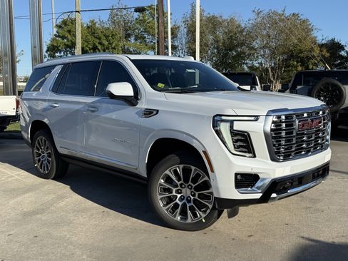 New 2026 GMC Yukon Denali image 2