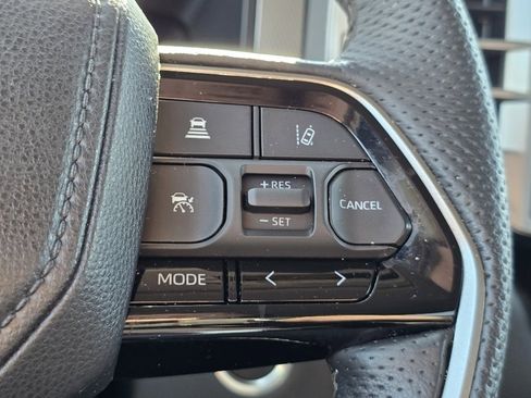 Used 2023 Toyota Tundra Limited image 34