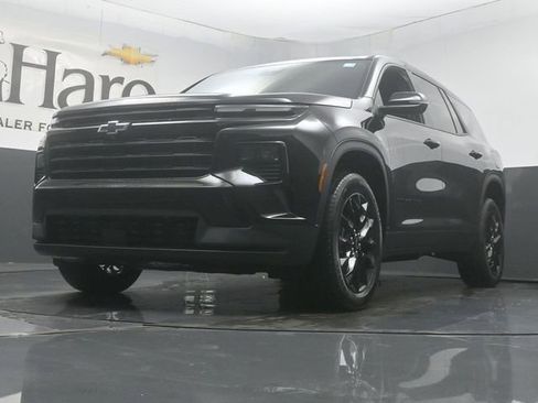 New 2026 Chevrolet Traverse LT w/ Midnight/Sport Edition FWD image 4