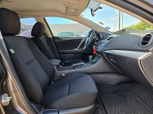 Used 2012 MAZDA MAZDA3 i Touring FWD image 26