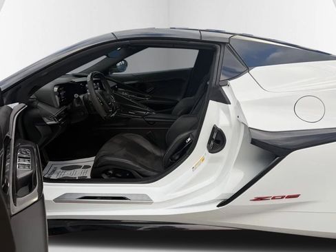 Used 2023 Chevrolet Corvette Z06 w/ Stealth Interior Trim Package image 11