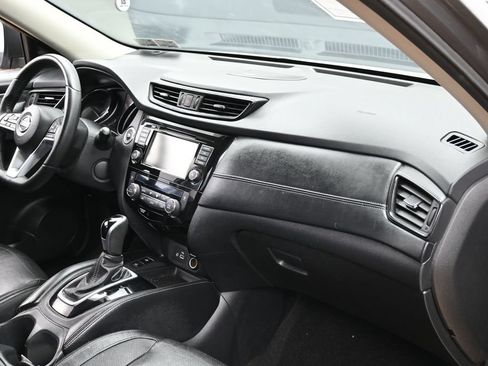 Used 2020 Nissan Rogue SL AWD/4WD image 34
