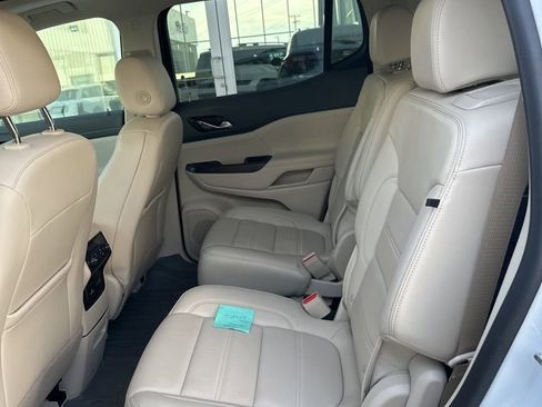 Used 2023 GMC Acadia Denali w/ Denali Ultimate Package image 5