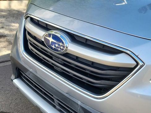 Used 2021 Subaru Outback Limited AWD/4WD image 3