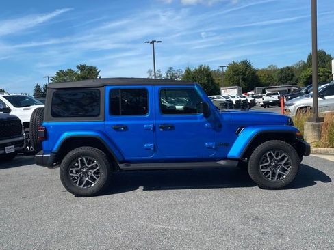 New 2025 Jeep Wrangler Sahara image 9