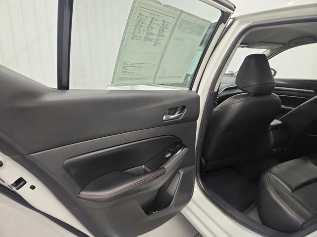 Used 2024 Nissan Altima 2.5 SR FWD image 19