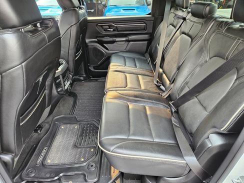 Used 2022 RAM 1500 Limited w/ Body-Colour Bumper Group AWD/4WD image 14