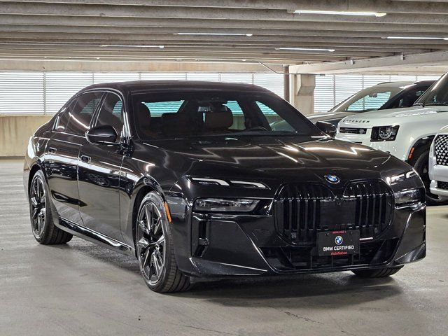 Certified 2023 BMW 760i xDrive AWD/4WD image 3