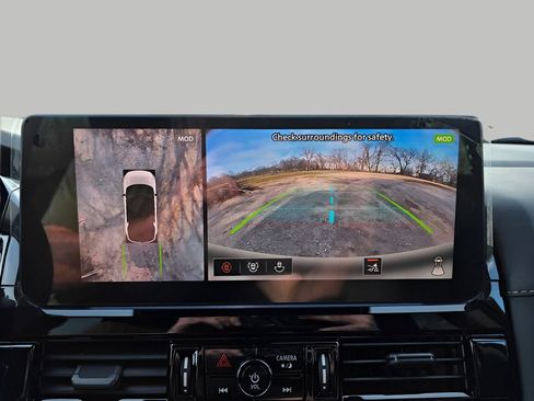 New 2026 Nissan Pathfinder SL image 25