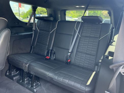 Used 2023 Cadillac Escalade ESV Sport Platinum AWD/4WD image 26