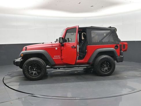 Used 2011 Jeep Wrangler Sport w/ Connectivity Group AWD/4WD image 49