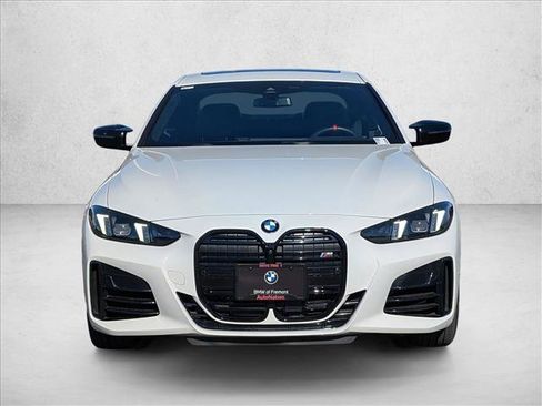 Used 2025 BMW 440i xDrive Coupe w/ Parking Assistance Package image 2