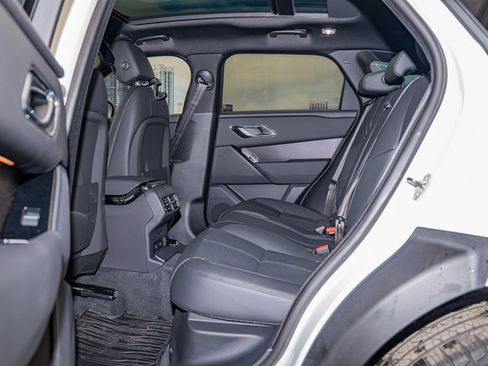 New 2026 Land Rover Range Rover Velar Dynamic SE image 22