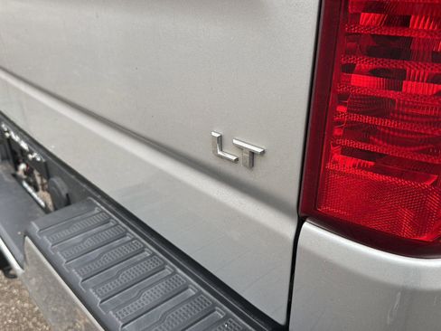 Used 2022 Chevrolet Silverado 1500 LT w/ Max Trailering Package image 6