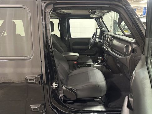 Used 2022 Jeep Wrangler Unlimited Sport image 10