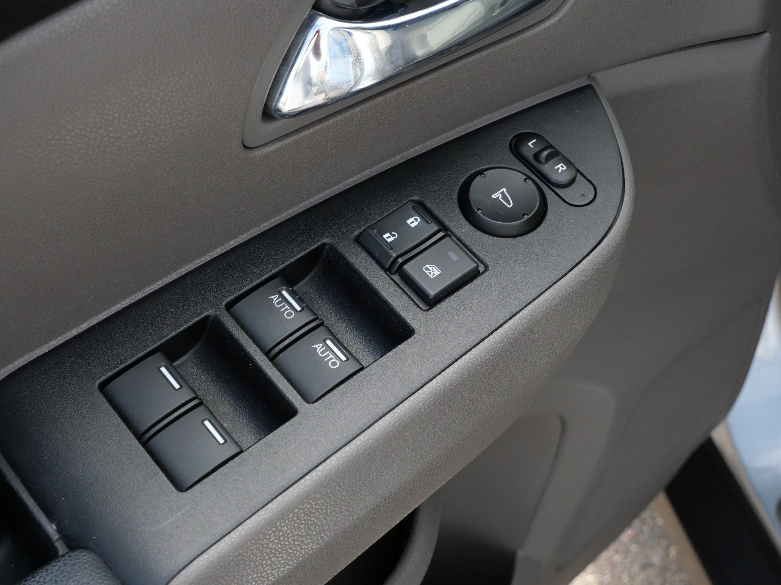 Used 2016 Honda Odyssey EX-L image 19