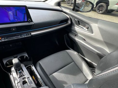Used 2024 Toyota Prius XLE image 17