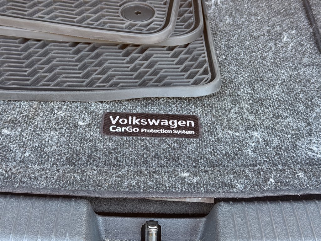 Certified 2023 Volkswagen Atlas Cross Sport SEL AWD/4WD image 30