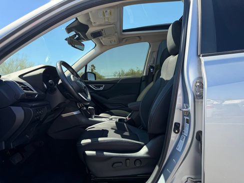 Used 2023 Subaru Forester Premium AWD/4WD image 5