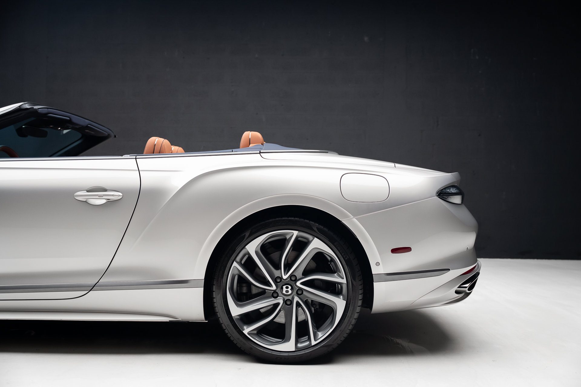 Used 2025 Bentley Continental GT Speed w/ First Edition Specification AWD/4WD image 22