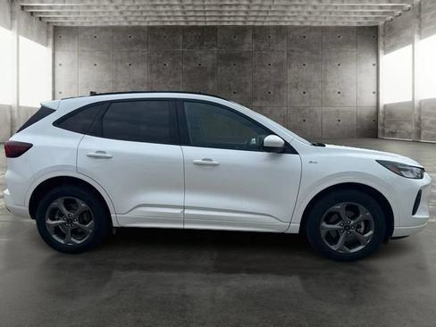 Used 2023 Ford Escape ST-Line Select w/ Tech Pack #2 AWD/4WD image 4