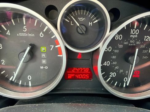 Used 2009 MAZDA MX-5 Miata Grand Touring w/ Premium Pkg RWD image 7